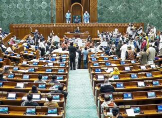 पश्चिम एशिया में संघर्ष पर संसद में घमासान के आसार