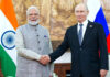 पुतिन पहुंचे भारत, मोदी के साथ द्विपक्षीय वार्ता पर टिकी दुनिया की नज़रें